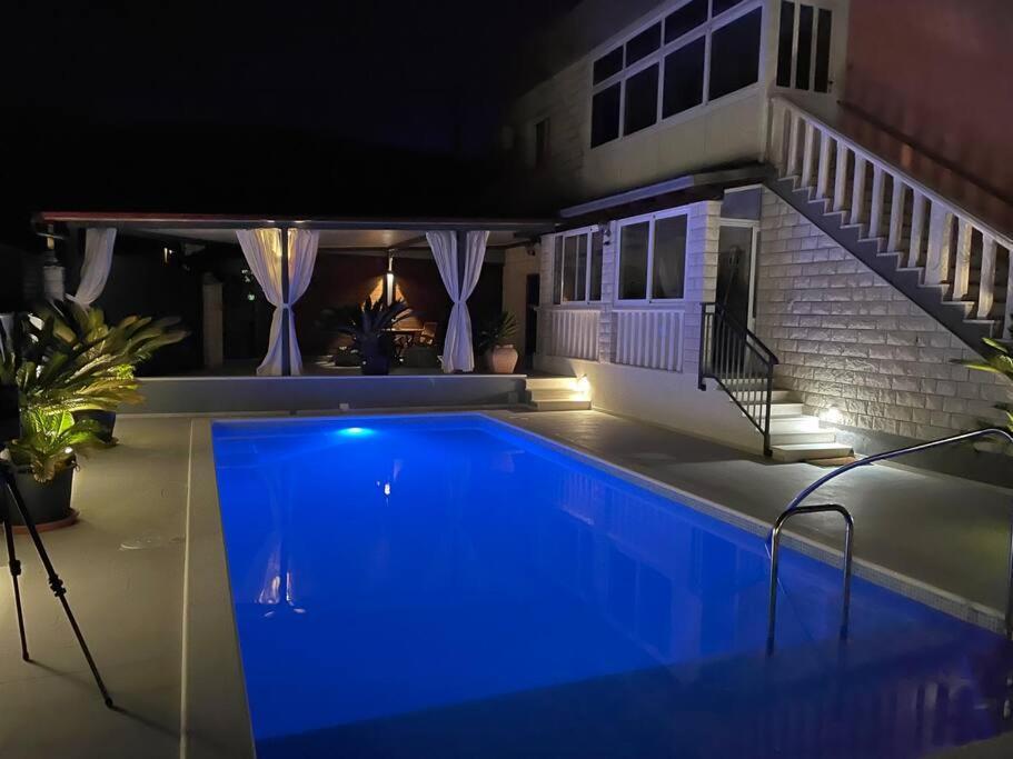 Villa Nana With Pool Kaštela מראה חיצוני תמונה