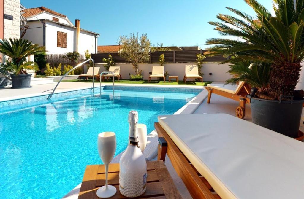 Villa Nana With Pool Kaštela מראה חיצוני תמונה